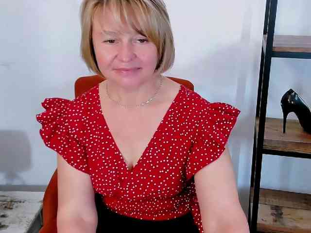 MarieneMature webcam