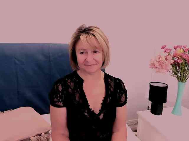 MarieneMature webcam