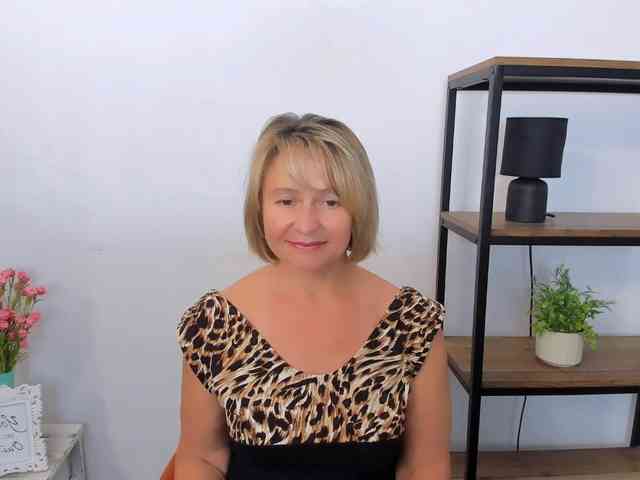 MarieneMature webcam