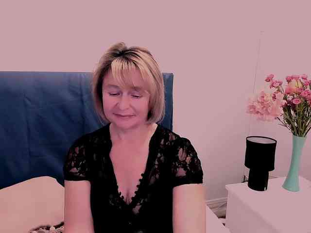 MarieneMature webcam
