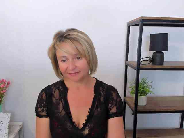 MarieneMature webcam