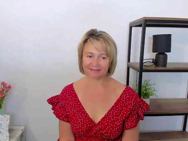 MarieneMature webcam