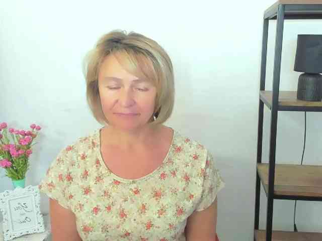 MarieneMature webcam
