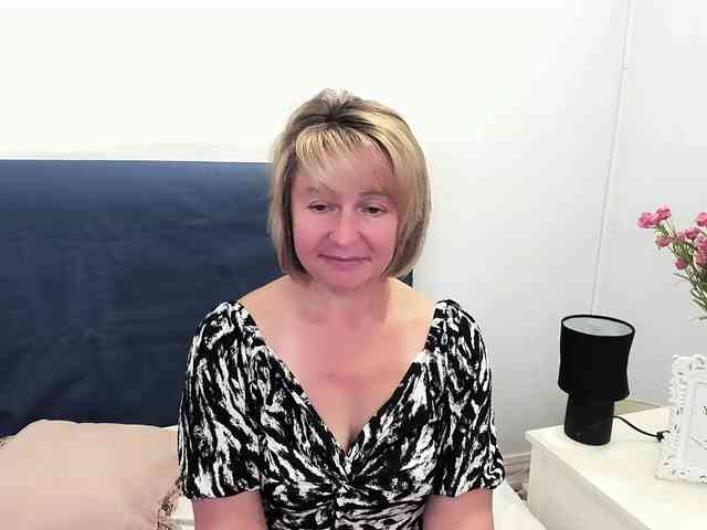 MarieneMature webcam