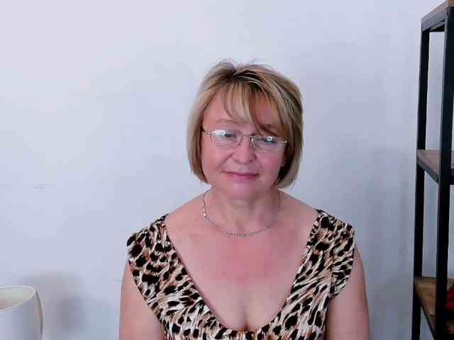 MarieneMature webcam
