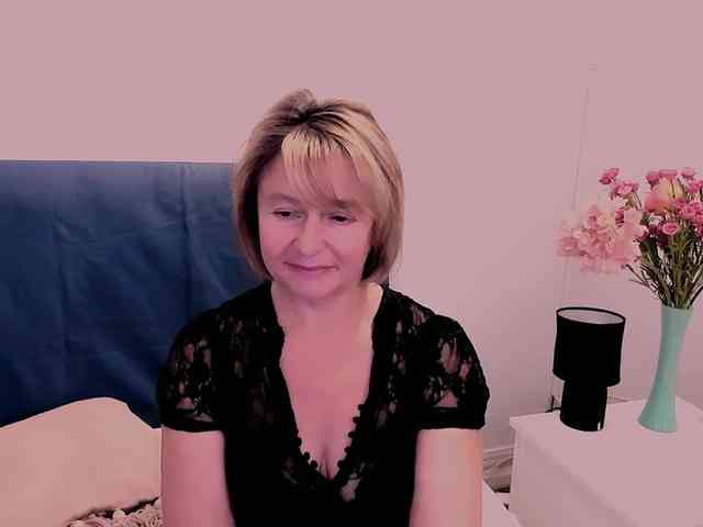 MarieneMature webcam