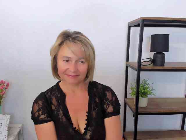 MarieneMature MarieneMature