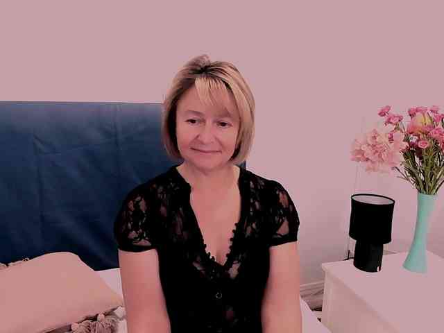 MarieneMature webcam