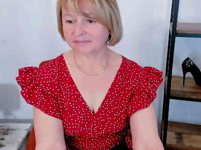 MarieneMature webcam