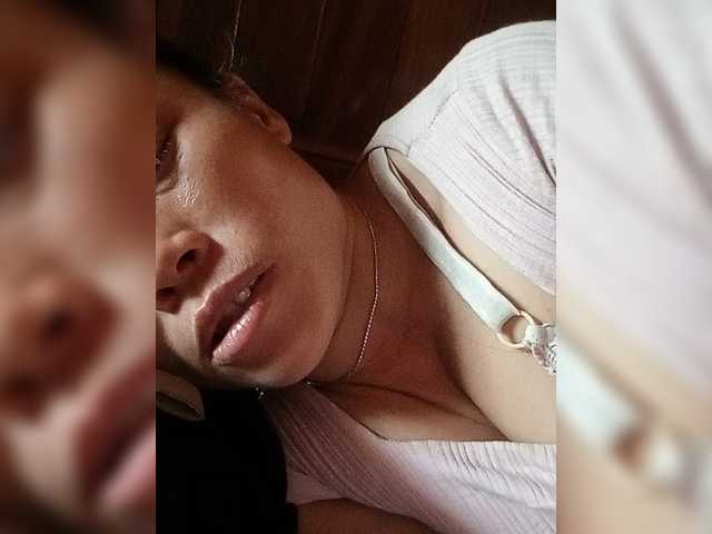 Maris94 live cam on BongaCams