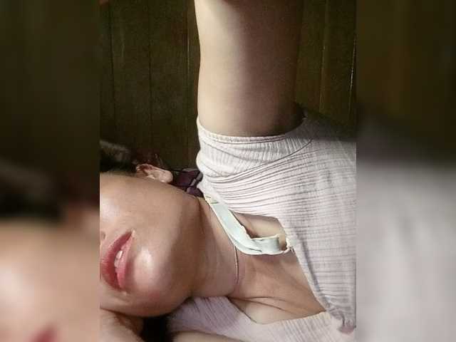 Maris94 live cam on BongaCams