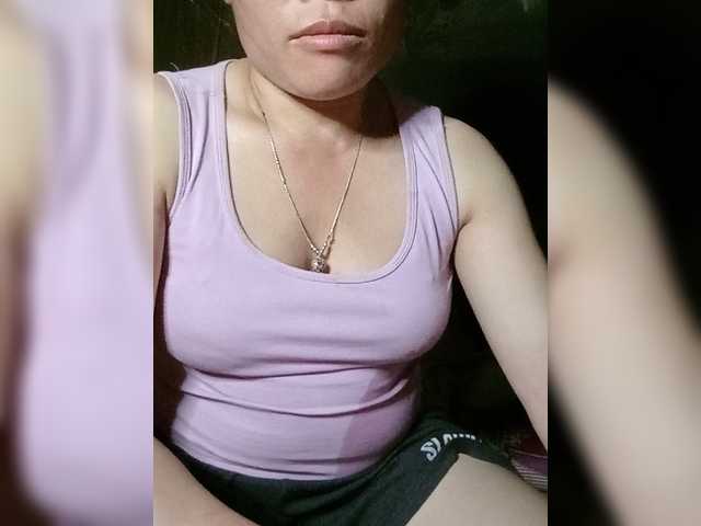 Maris94 live cam on BongaCams