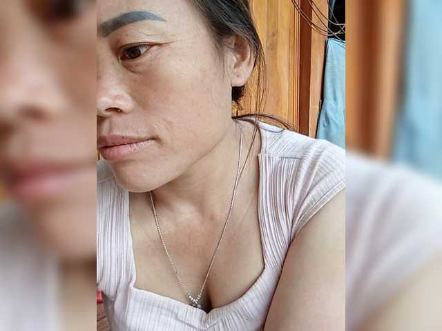 Maris94 live cam on BongaCams