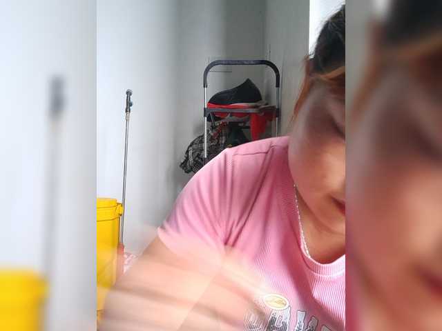 lyna2k live cam on BongaCams