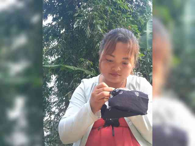 lyna2k Live Webcam on BongaCams