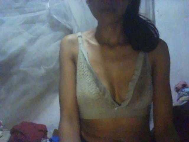Floridafrenchy live cam on BongaCams
