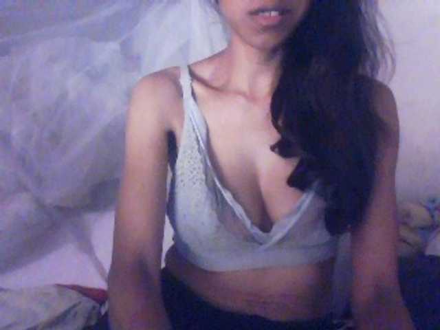 Floridafrenchy live cam on BongaCams