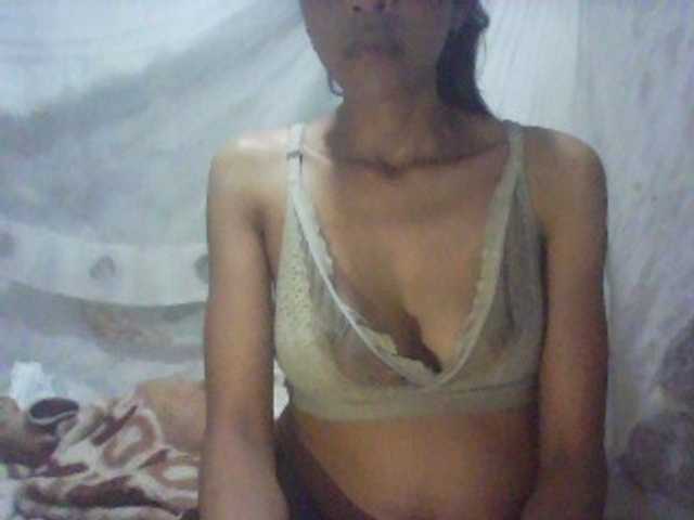 Floridafrenchy live cam on BongaCams