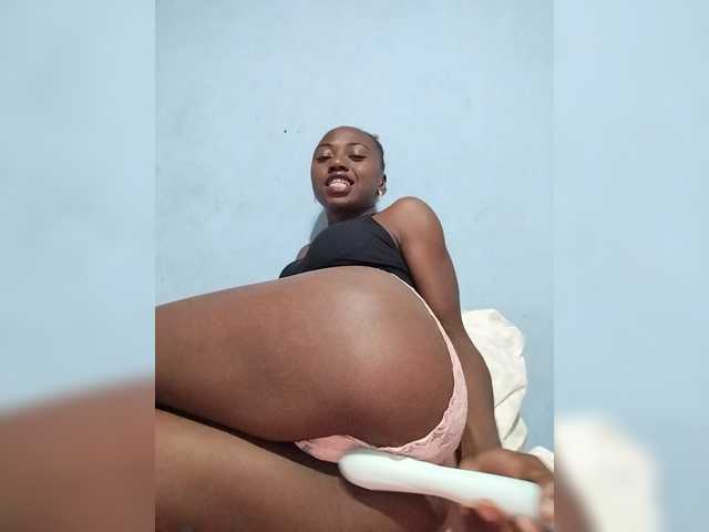 Floridafrenchy live cam on BongaCams