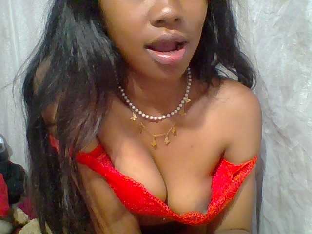 Floridafrenchy live cam on BongaCams