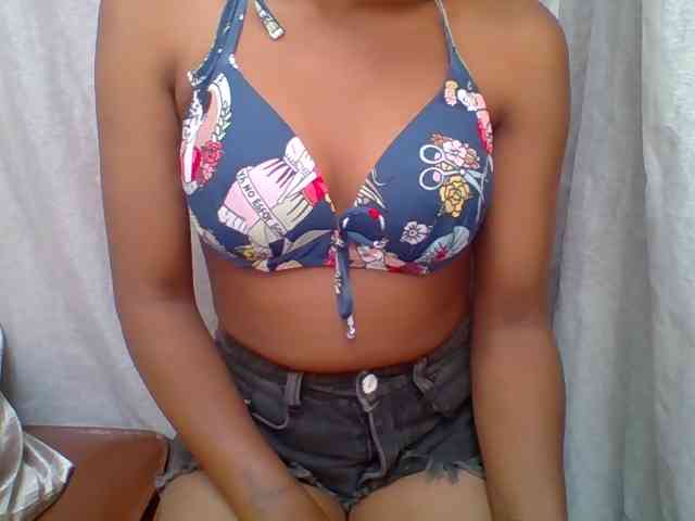 Floridafrenchy webcam