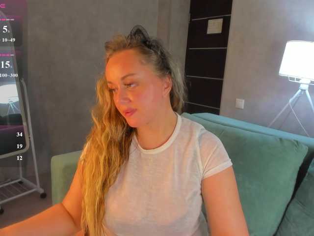 sky-kuper live sex show