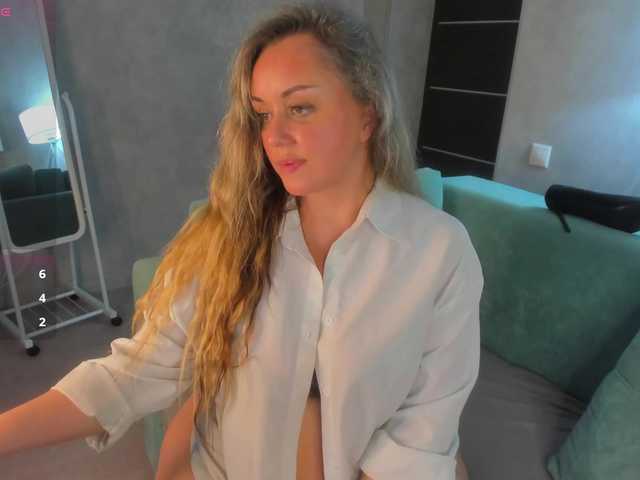 Sky-Kuper live cam on BongaCams