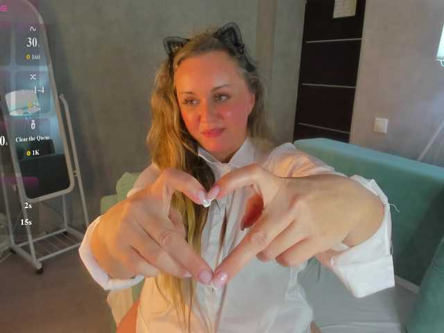 Sky-Kuper live cam on BongaCams