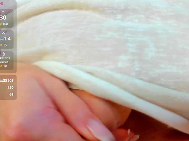Sky-Kuper live cam on BongaCams