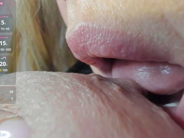 Sky-Kuper live cam on BongaCams