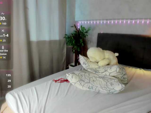 Sky-Kuper live cam on BongaCams