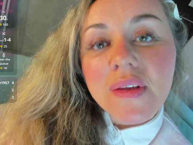 Sky-Kuper Sex Cam Show