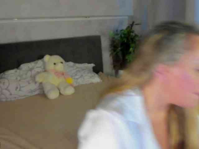 Sky-Kuper Live Webcam on BongaCams