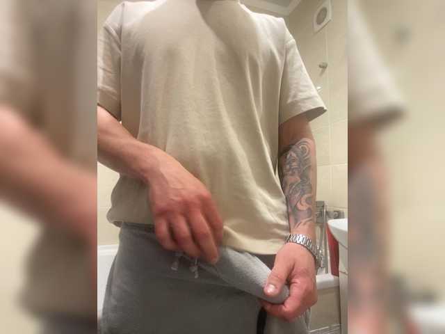 Molokk, 22 y/o - Live Cam on BongaCams