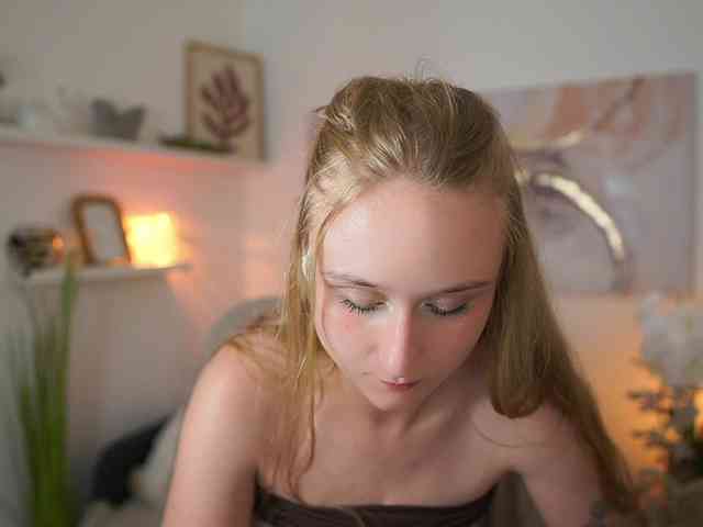 AshleyCox webcam