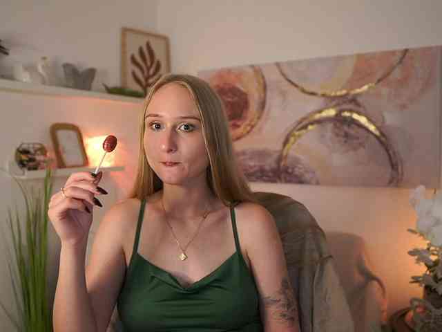 AshleyCox webcam