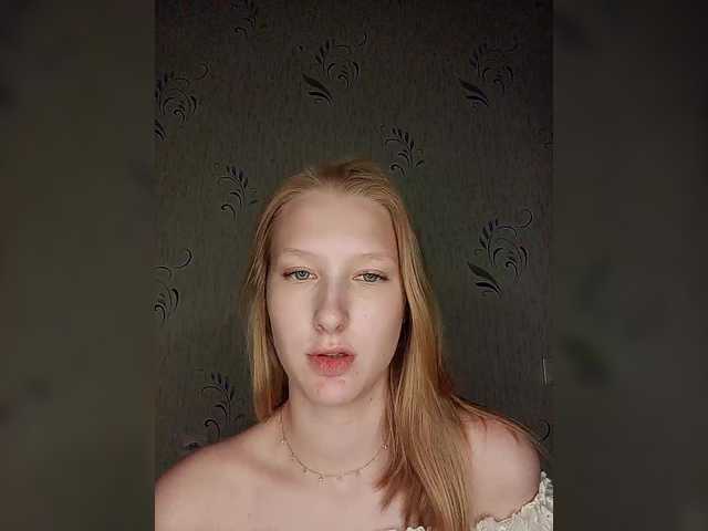 TanyaSavel live cam on BongaCams