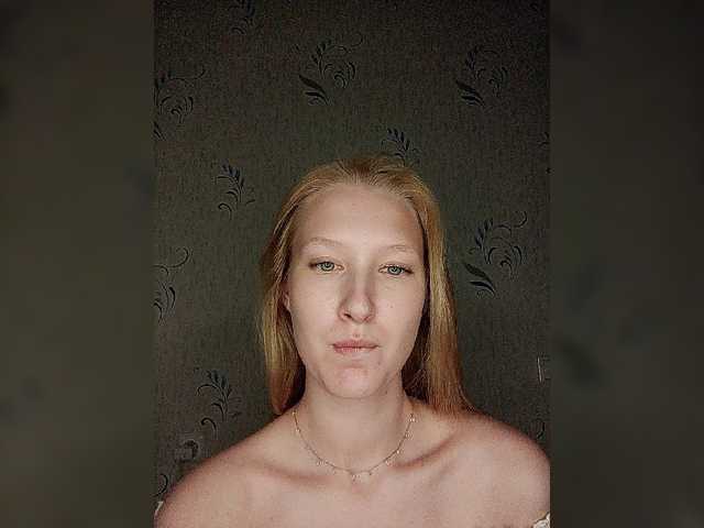 TanyaSavel live cam on BongaCams