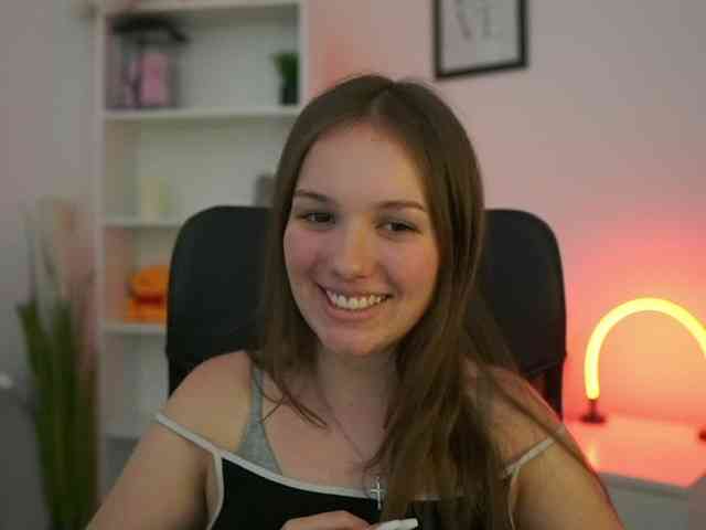HadeGigi18