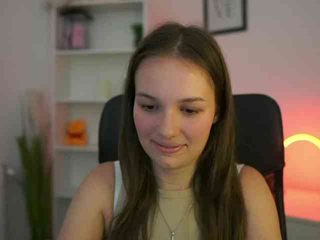 HadeGigi18