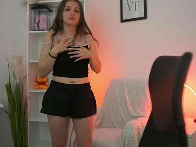 HadeGigi18