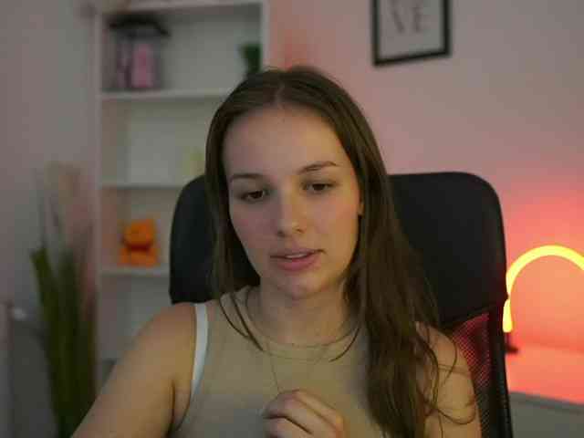 HadeGigi18