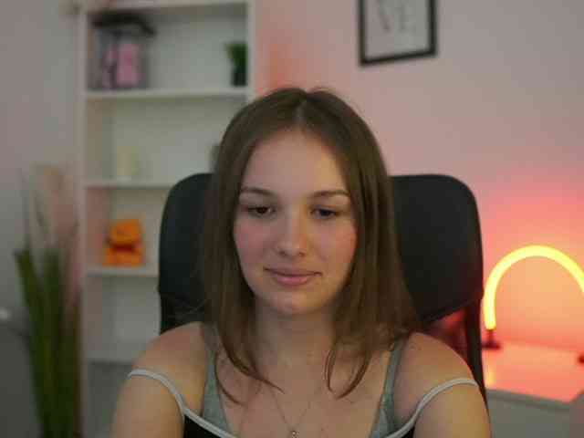 HadeGigi18