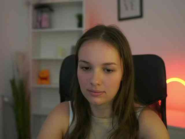 HadeGigi18 webcam