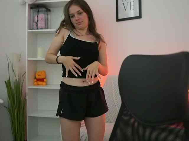 HadeGigi18