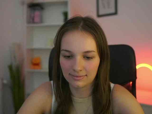 HadeGigi18