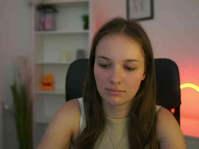 HadeGigi18