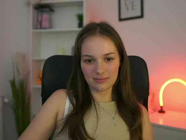 HadeGigi18