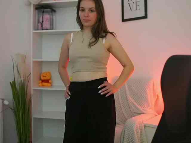 HadeGigi18 webcam