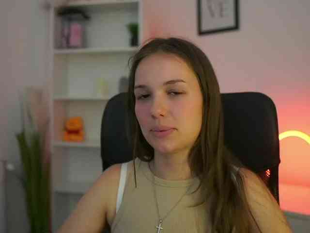 HadeGigi18